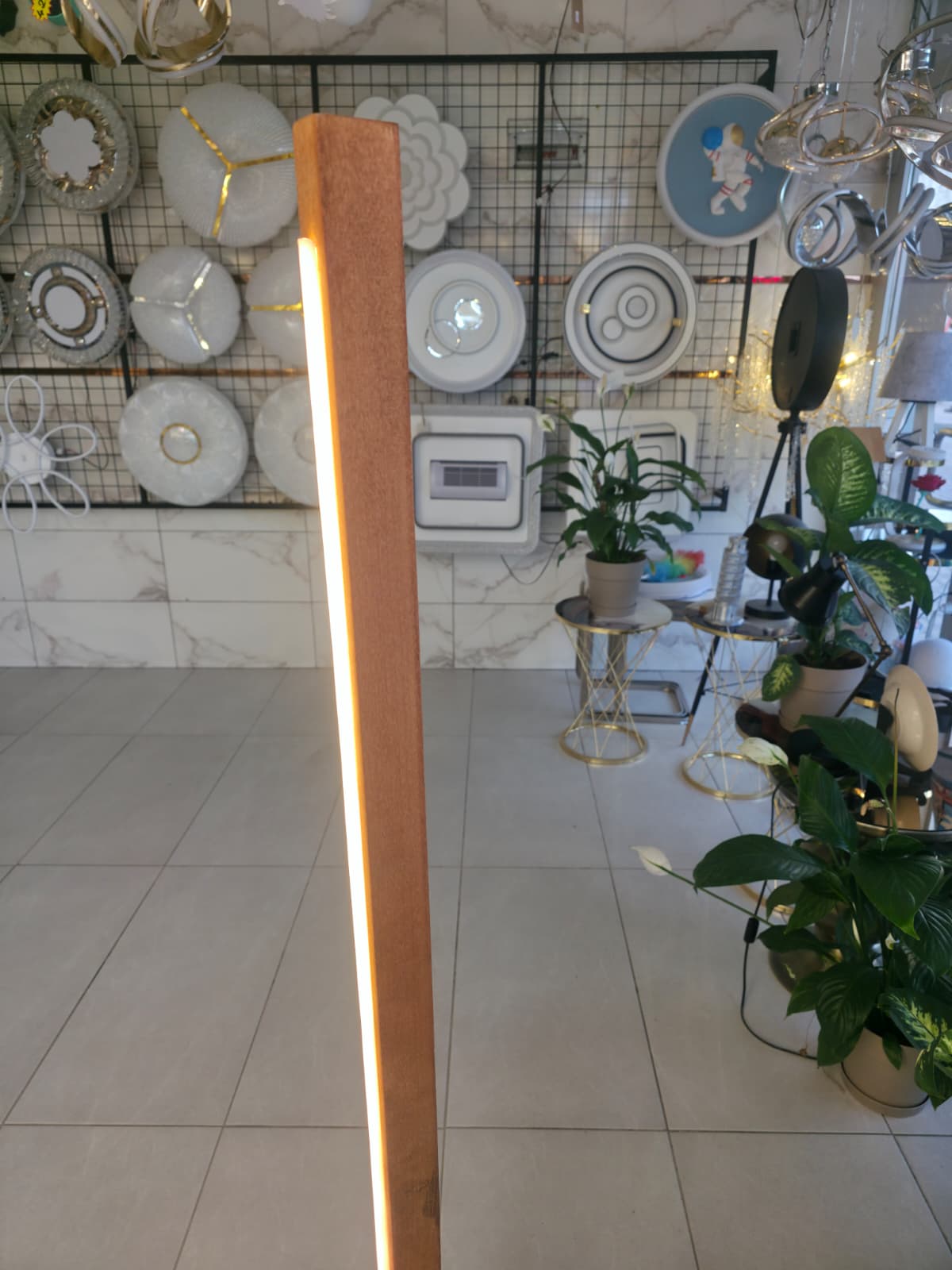 Modern Ahşap LED Lambader | Kumandalı 3 Renk | El Yapımı 145 cm - Görsel 2