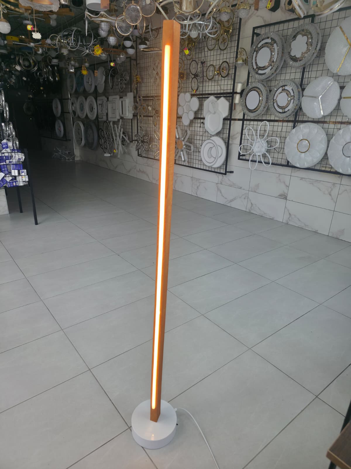 Modern Ahşap LED Lambader | Kumandalı 3 Renk | El Yapımı 145 cm - Görsel 5